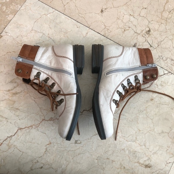 Josef Seibel Women’s Boots - Picture 1 of 16